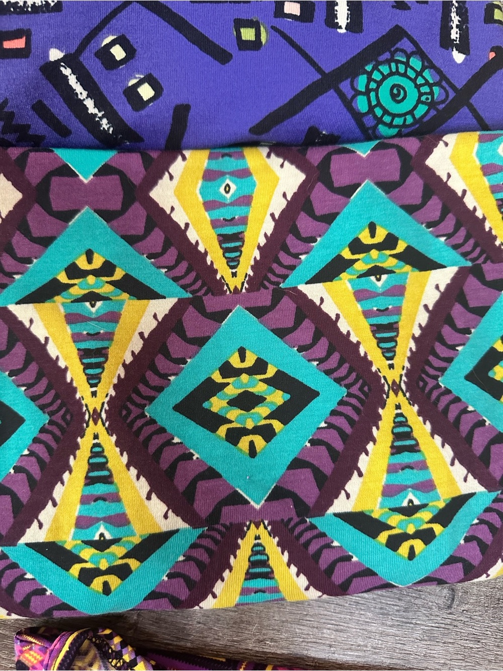 NWT LuLaRoe Classic T-Shirt Bundle - Lot of 10 Size Large Mixed Prints Fabrics - Picture 10 of 11